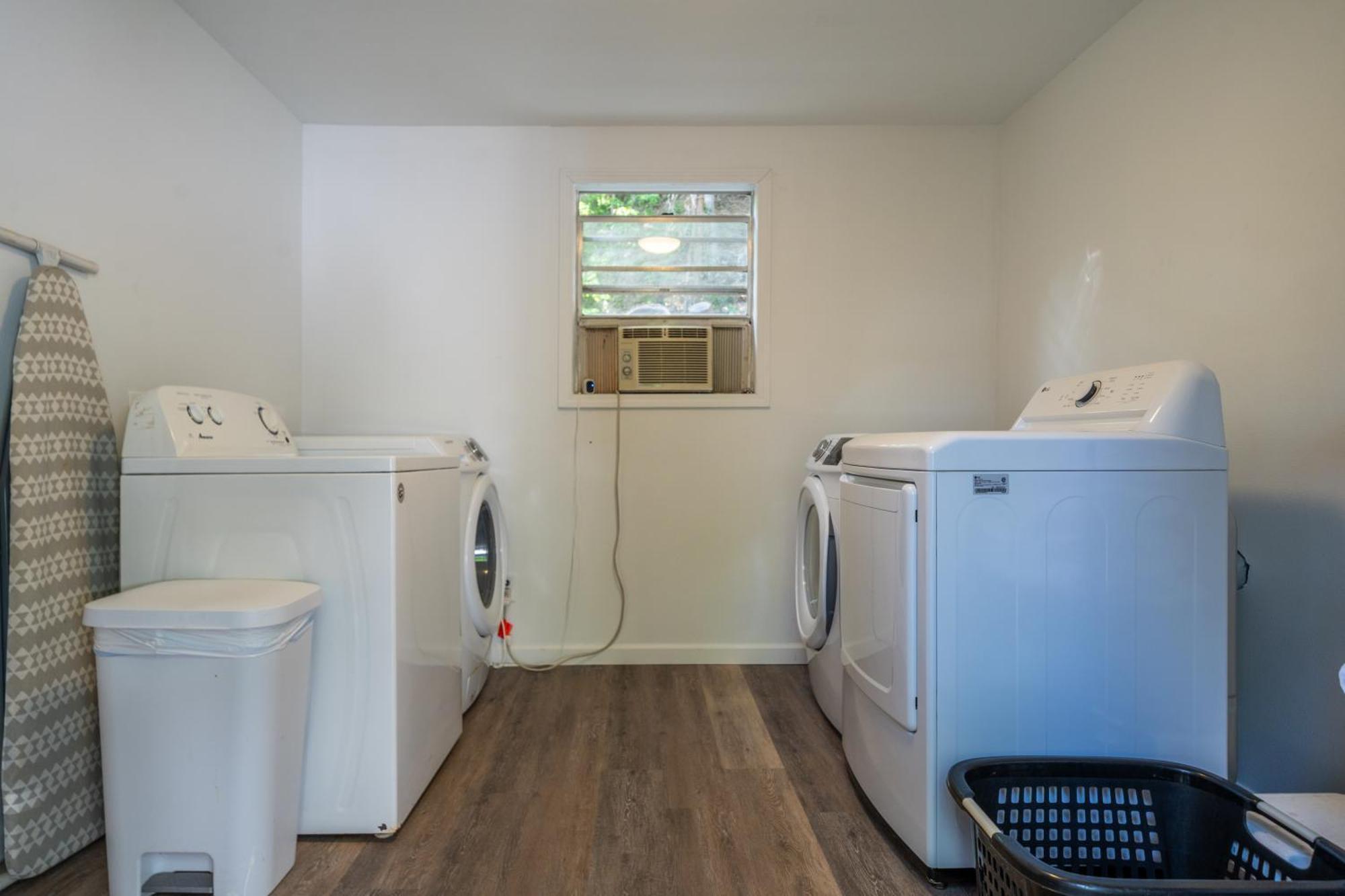 הוט ספרינגס Cedar Blossom Bungalow Is A Cozy Getaway With A 5 Minute Walk To Downtown! מראה חיצוני תמונה