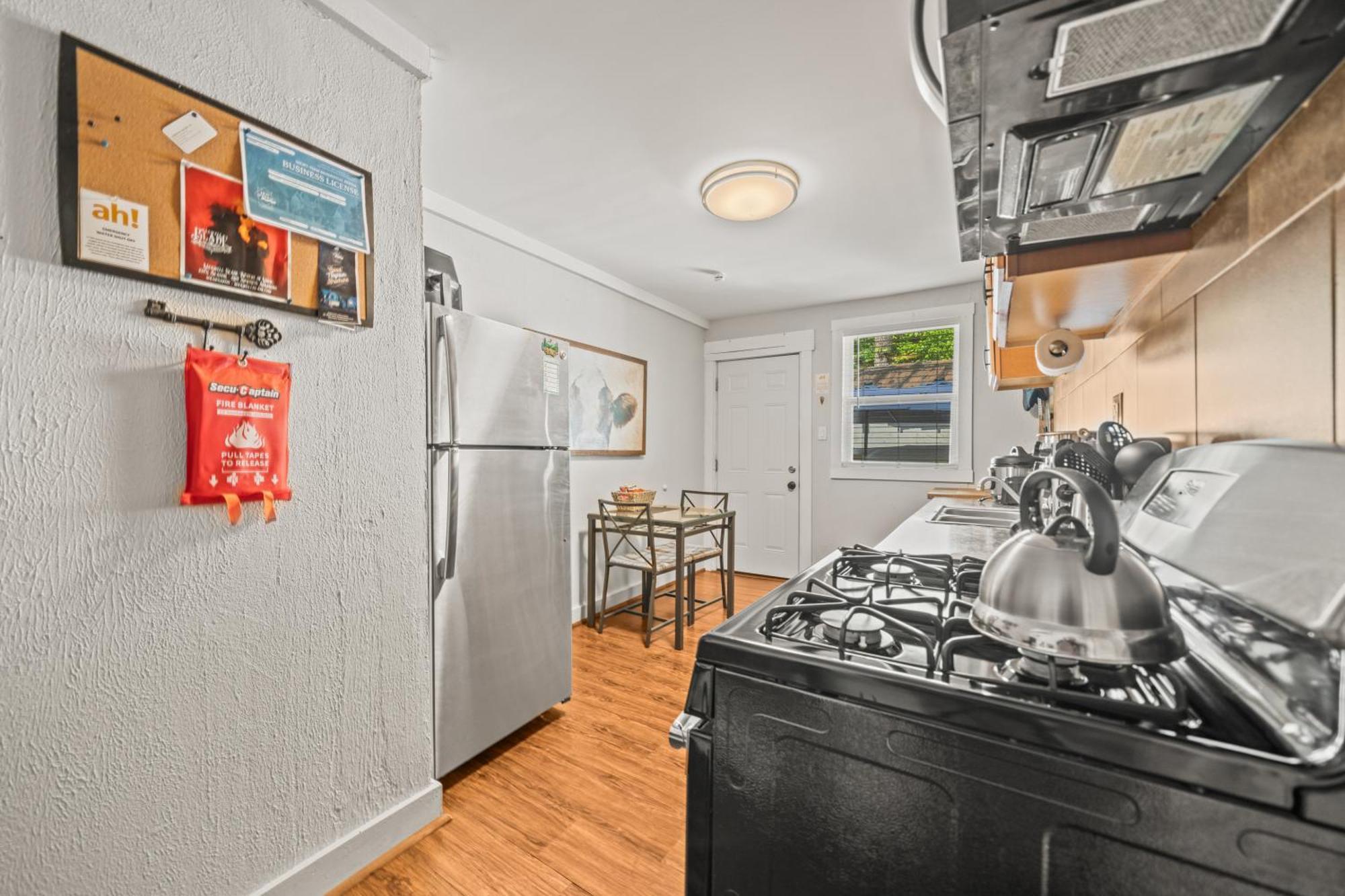 הוט ספרינגס Cedar Blossom Bungalow Is A Cozy Getaway With A 5 Minute Walk To Downtown! מראה חיצוני תמונה